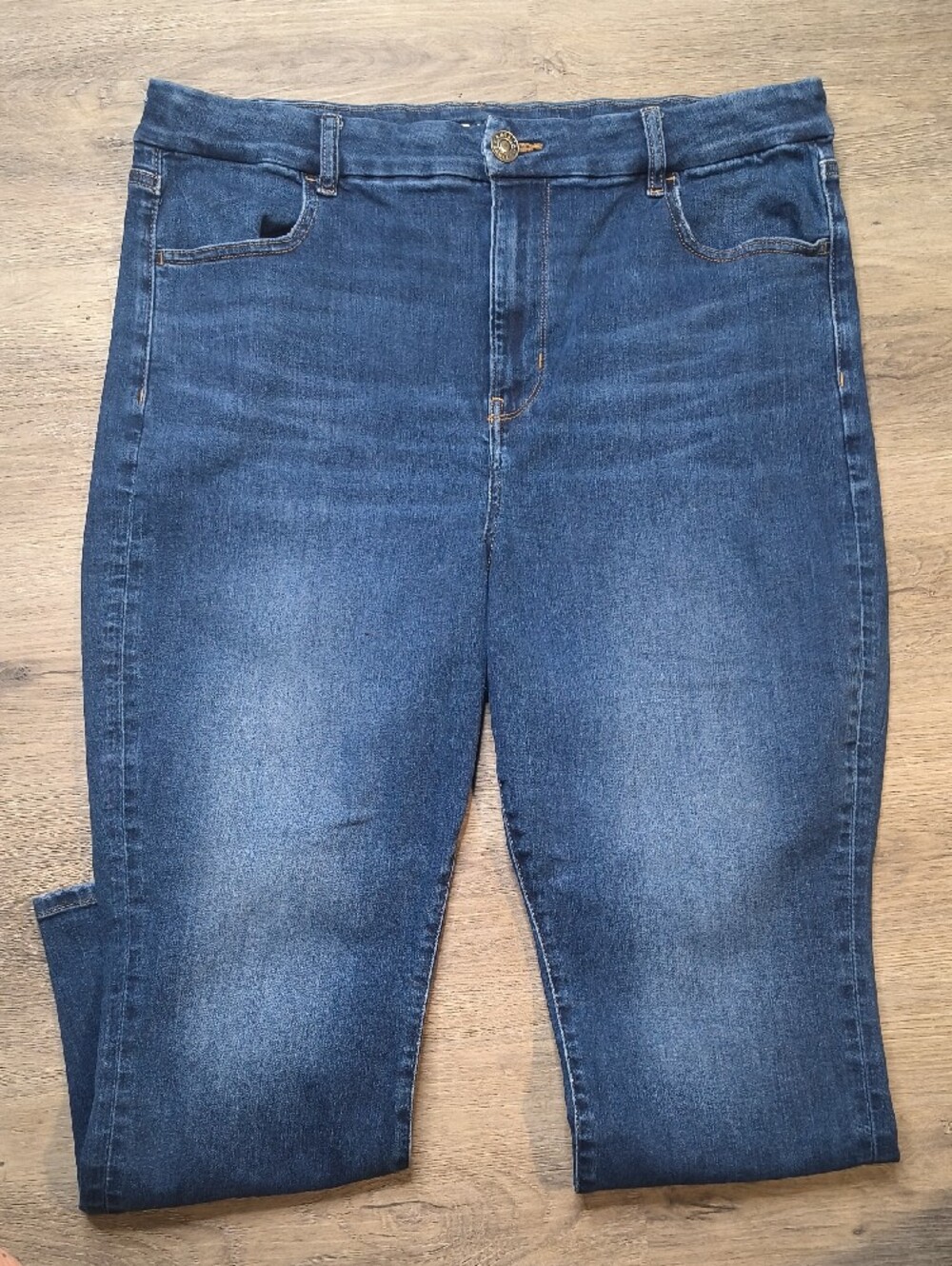 S1189 Curvy High Rise Jegging w/26" Inseam American Eagle Women's Size 18 Jeans